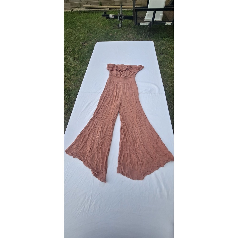 Almost Famous coral strapless smocked wide-leg jumpsuit W/ a ruffled tube top M